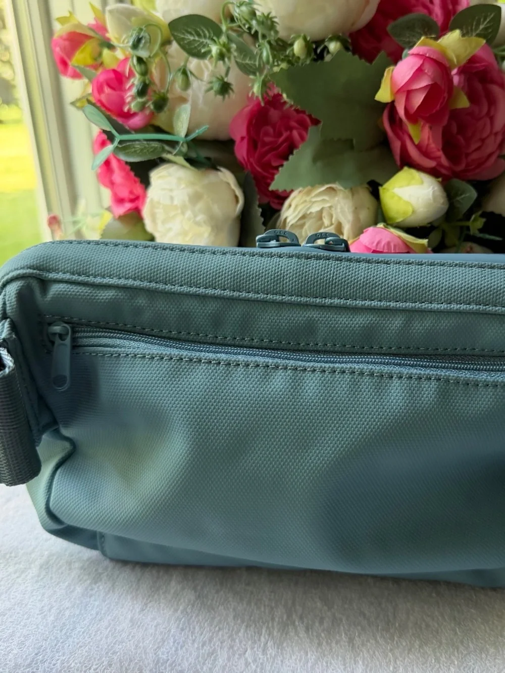 NWT Portland Gear Cascade Crossbody Bag